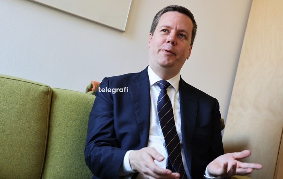 ambasadori finlandez 001