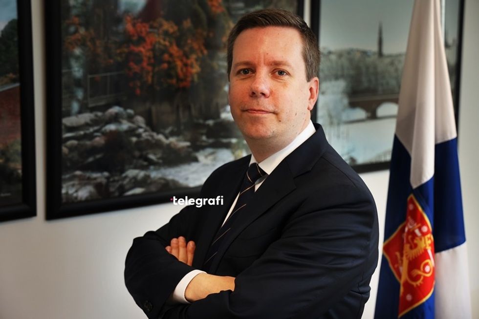 ambasadori finlandez 008