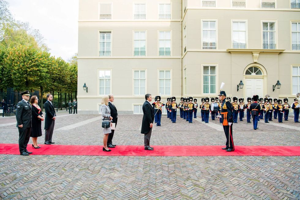 Ambasadori Greiçevci dorëzon Letrat Kredenciale Mbretit të Holandës Willem Alexander 05