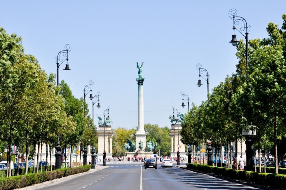 ANDRaSSY uT01