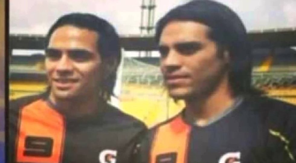 Andres Carvajal shpesh bën foto me fansat sikur të ishte Falcao.