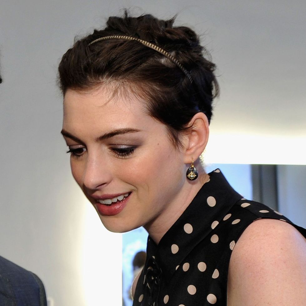 anne hathaway short hair headband idea main