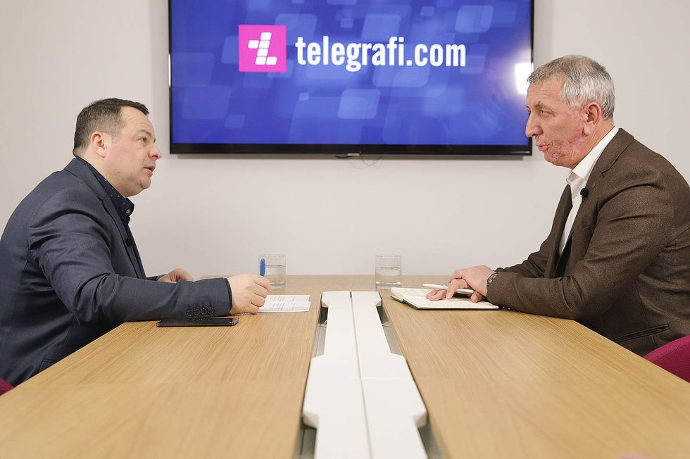 Anton Quni interviste foto Ridvan Slivova 11