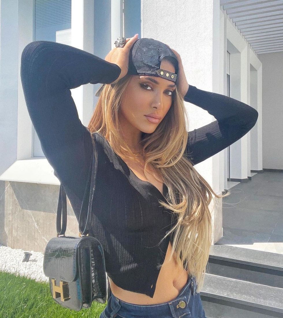 anxhelina 170147534 3355763427857283 5523170278320523614 n