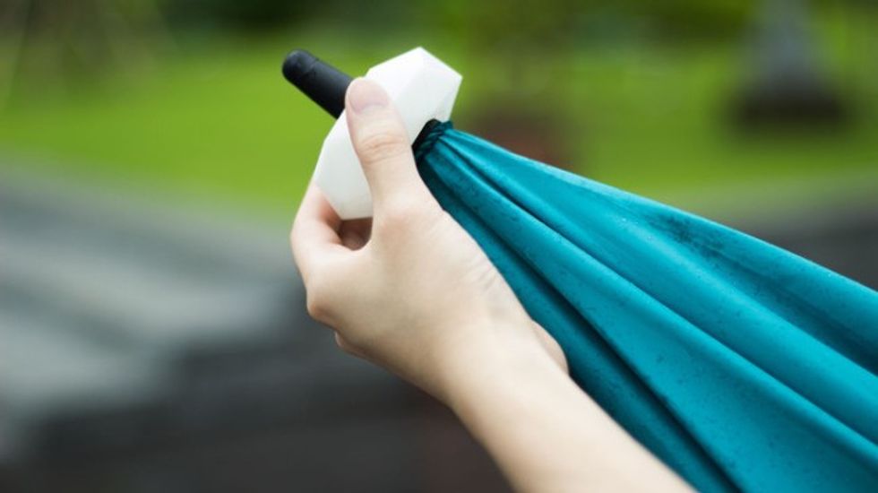 Aplikacioni qe ju ndihmon te ftoni te panjohurit nen ombrelle foto 3