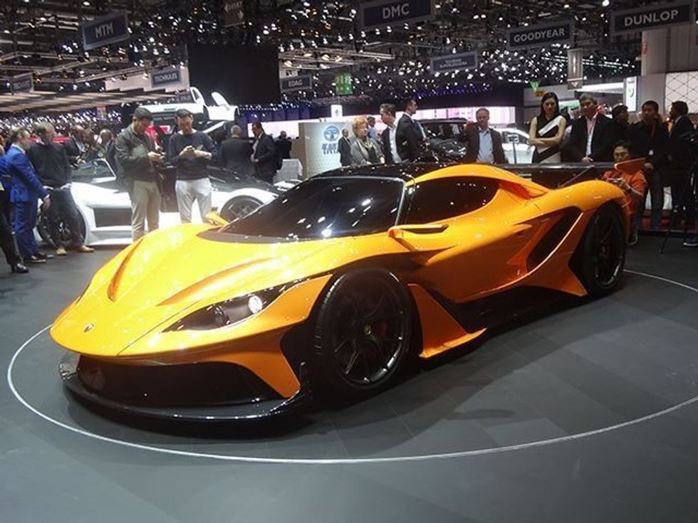 apollo-me-makine-elektrike-qe-do-ti-kete-njemije-kuajfuqi-foto-2