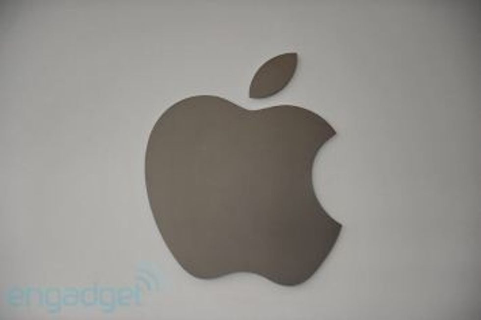 apple logo cupertino