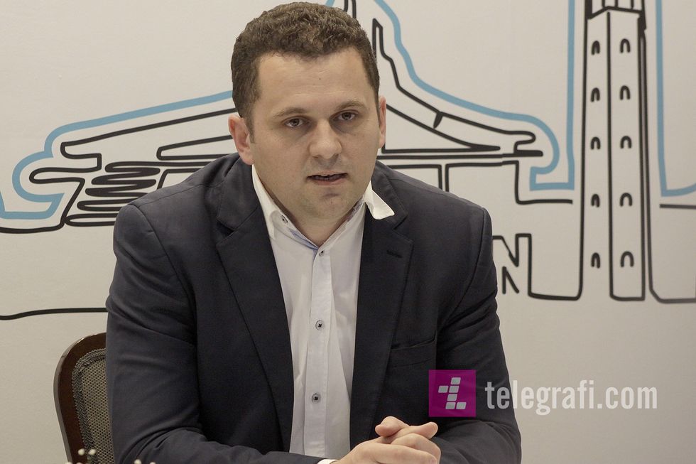 Ardian Olluri foto Ridvan Slivova 2