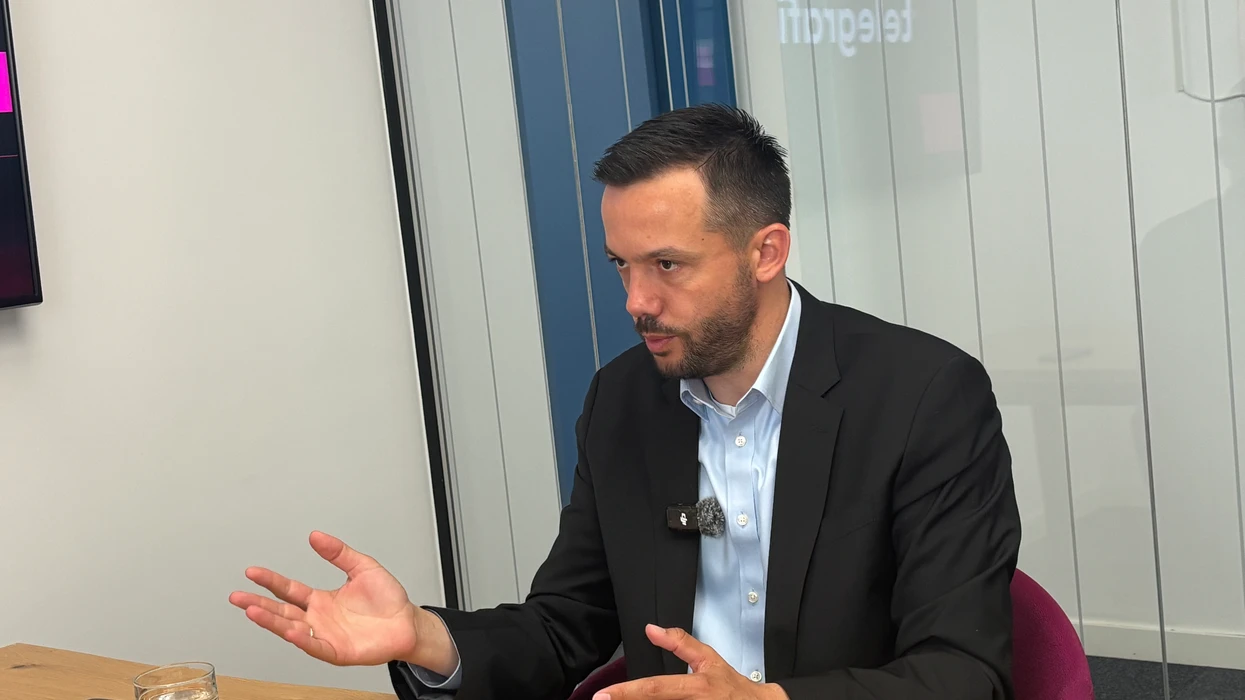 Arian Tahiri: Kurti e çoi Kosovën në zgjedhje, refuzoi konsensusin për presidentin