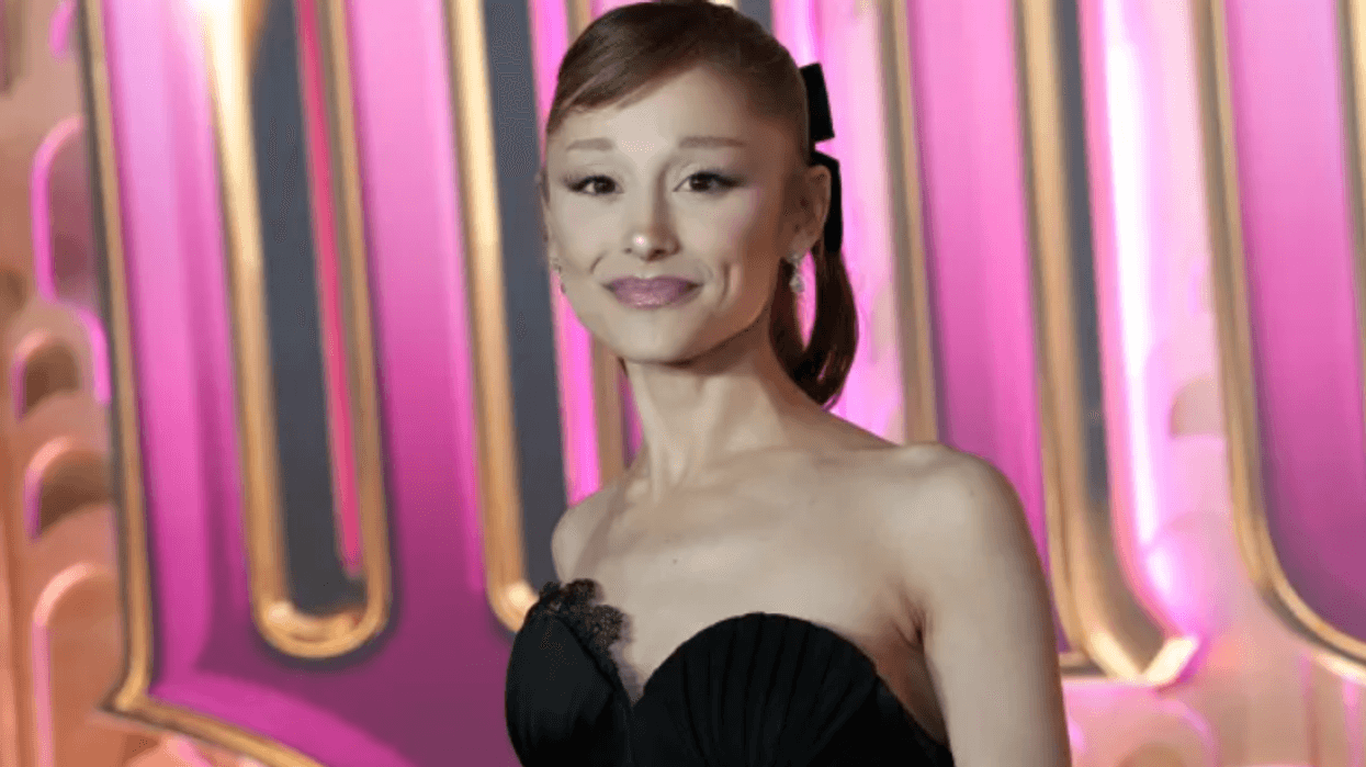 Pas turneut, Ariana Grande njofton pushim nga angazhimet publike