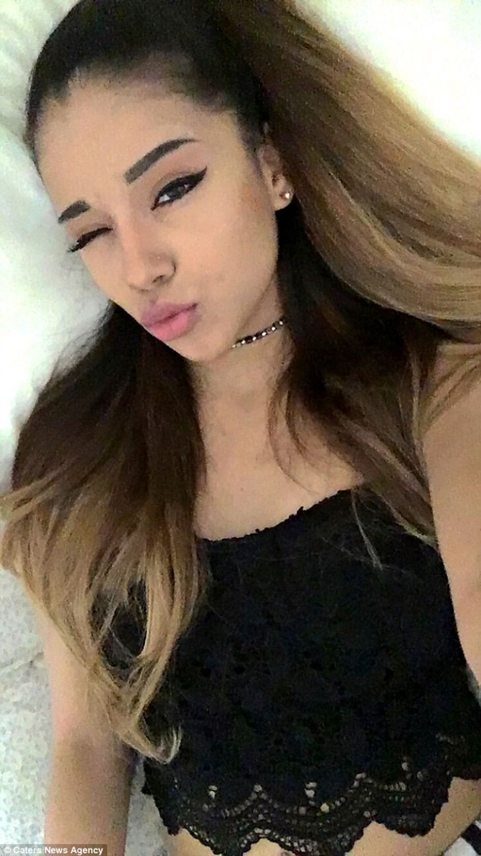 ariana3