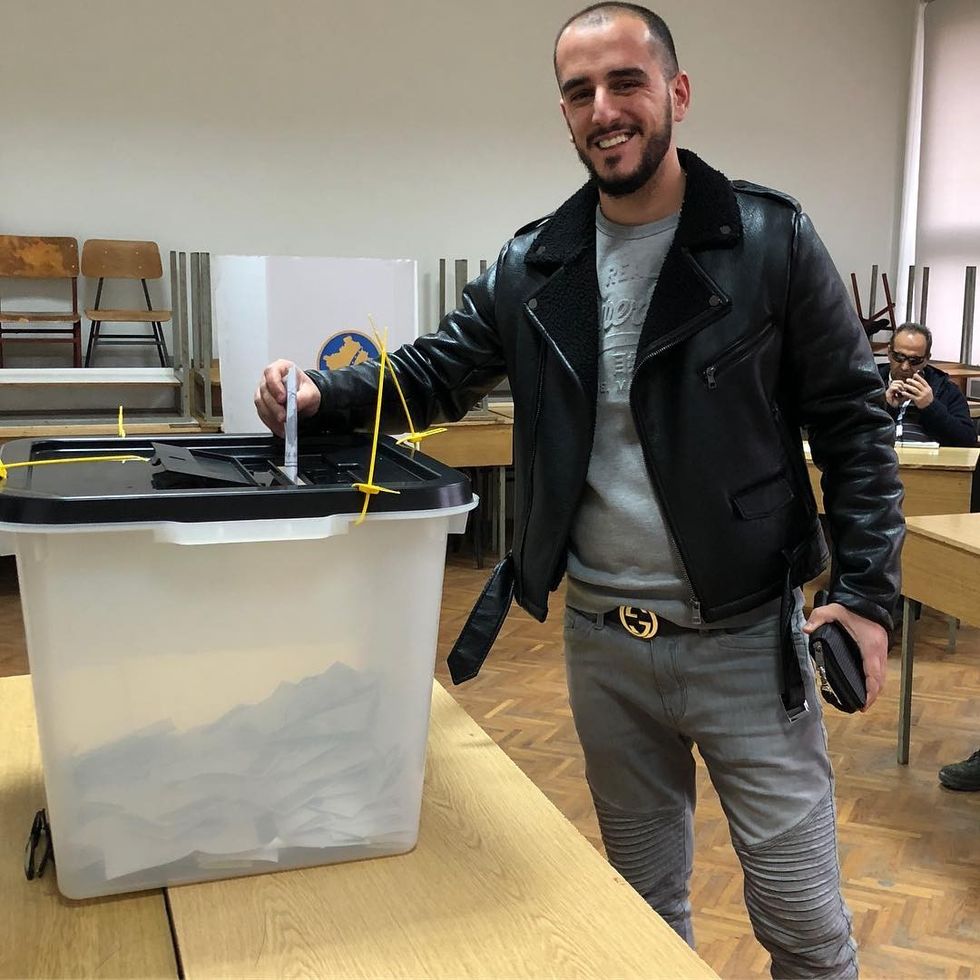 arianagushi1986 19 11 2017 14 53 11 7