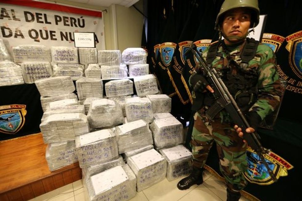 Arrest për serbin nga grupi kriminal qe barten dy ton kokaine te fshehur ne kuti si asparagus foto 2