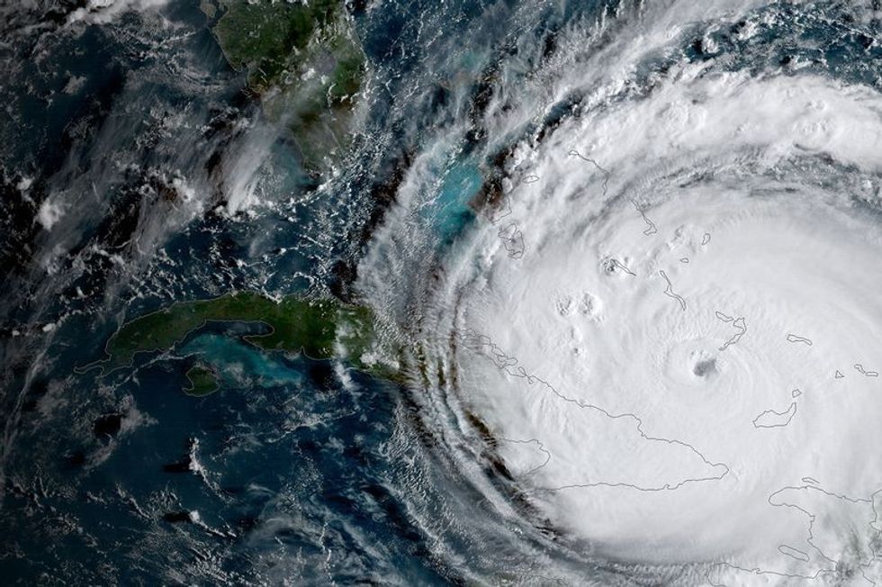 Arsyeja e rëndësishme pse uraganet i kanë emrat e njerëzve foto 2