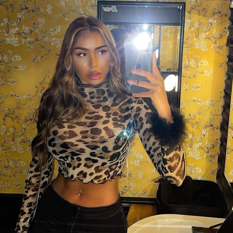 artaanitaj 1369658642154591536330225431305141732775452n