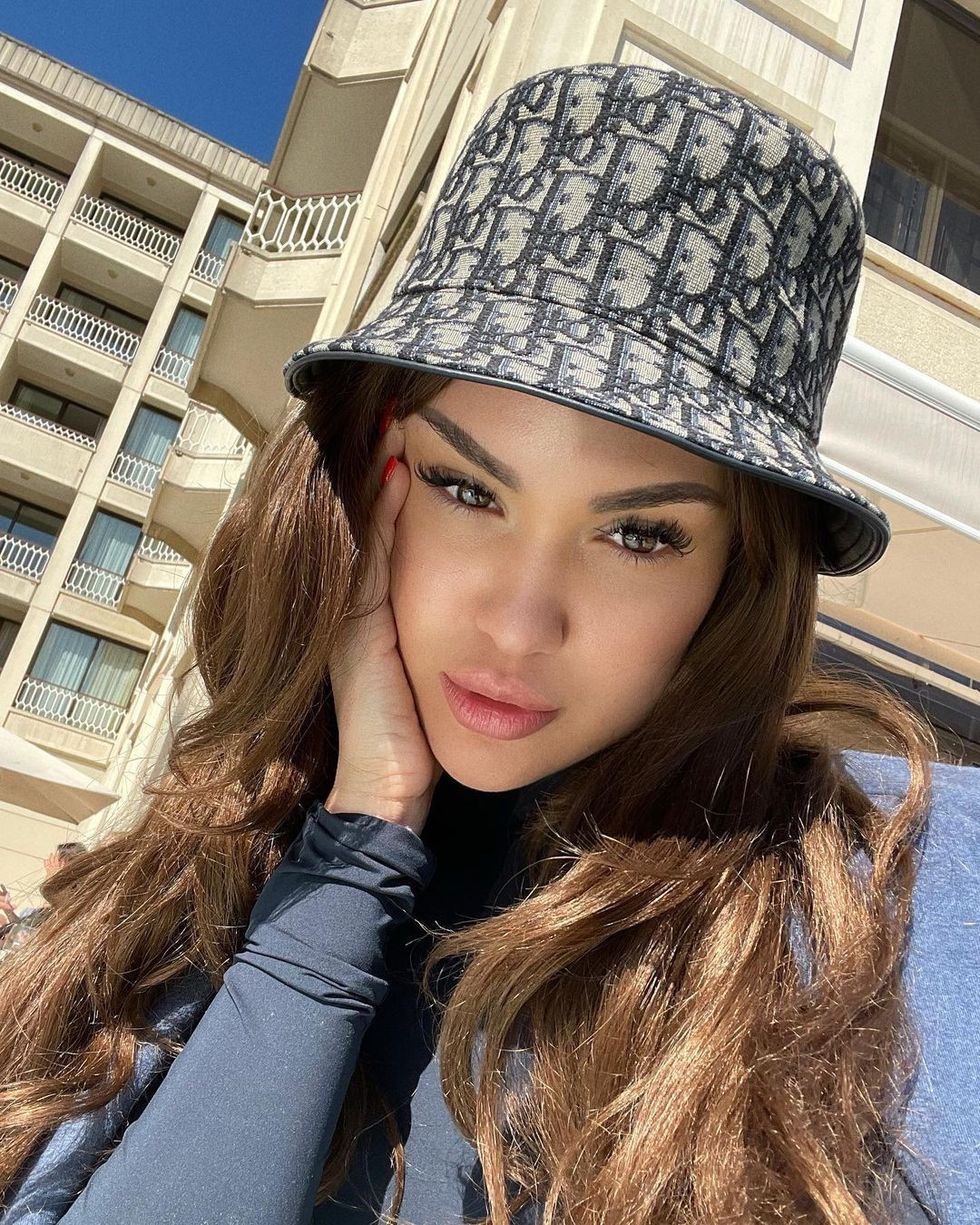 artaelezaj 159050436190160965886546588441139420803581n