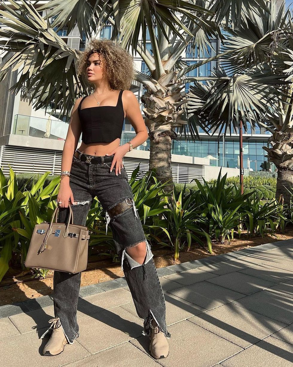 artaelezaj 267936523 468791574641503 1904372614983181004 n