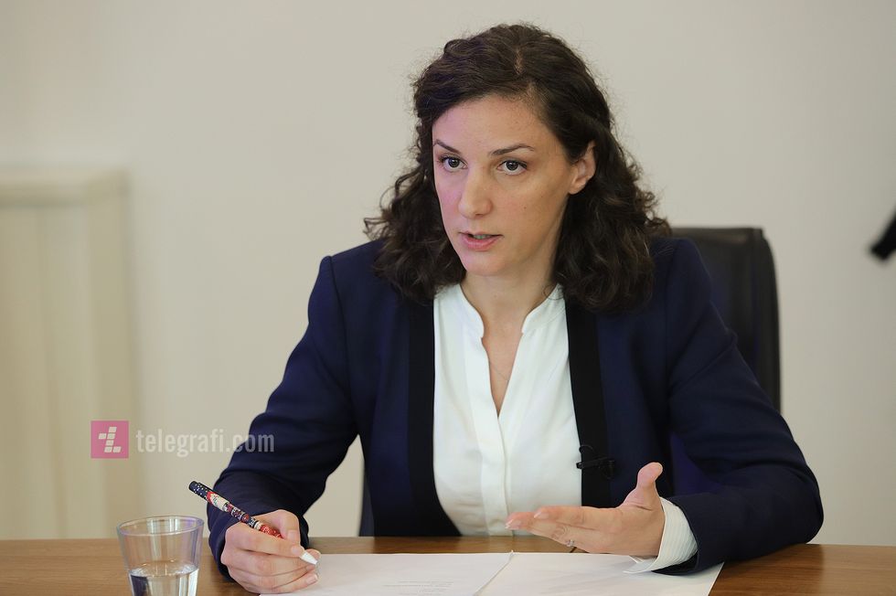 Artane Rizvanolli interviste foto Ridvan Slivova 15