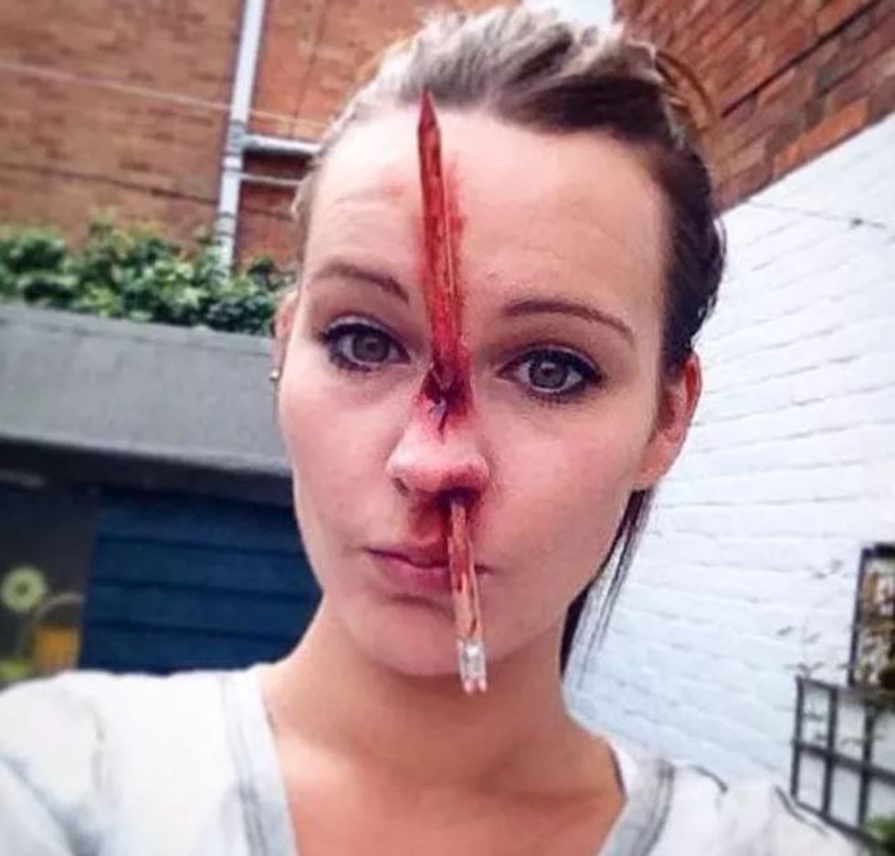 Arti i frikshem qe eshte bere vetem me produkte per grim foto 4