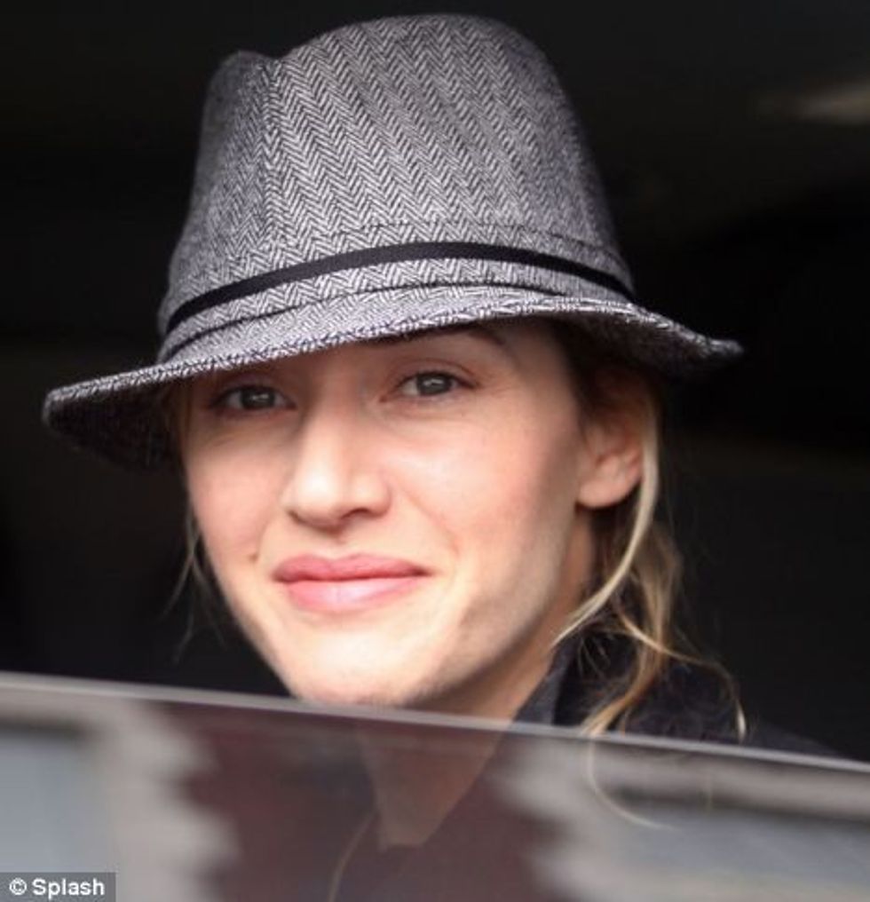 article 0 027ABBA5000005DC 521