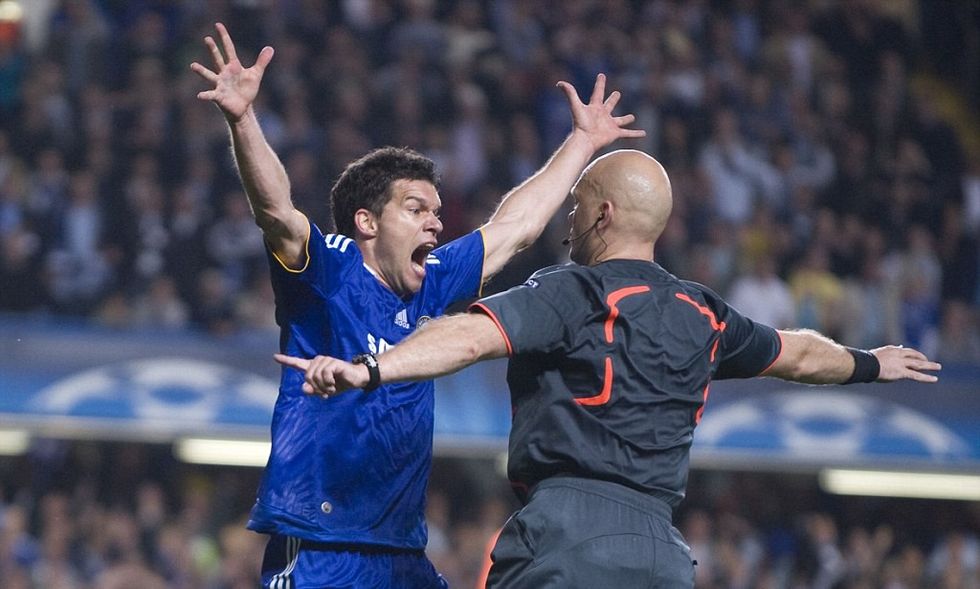 article 2125666 04D5D082000005DC 919 large