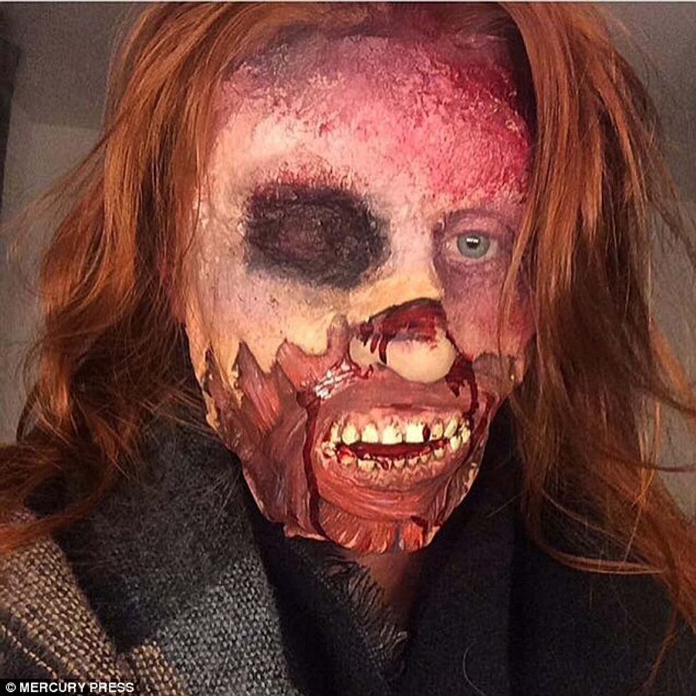 Artistja e grimit transformon fytyrën në pamje të frikshme foto 6