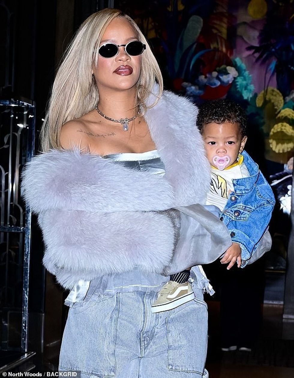 Artistja Unapologetic mirëpriti fëmijën e saj të dytë, djalin Riot Rose, 10 muajsh, në gusht me partnerin A$AP Rocky.