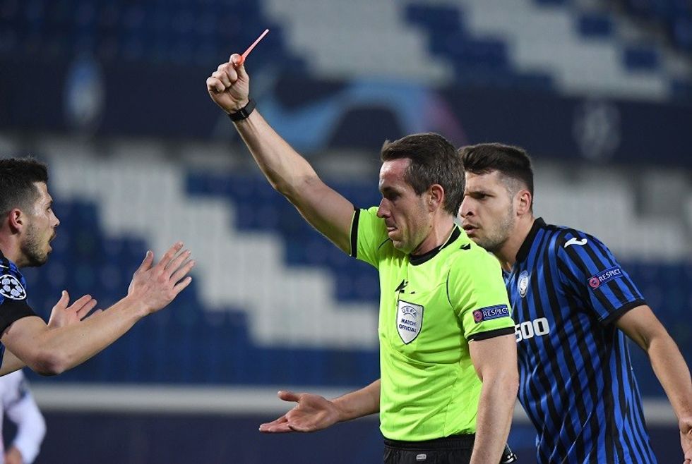 atalanta vs real madrid toloi nilai kartu merah freuler tak adil FEf64Fa9Nx