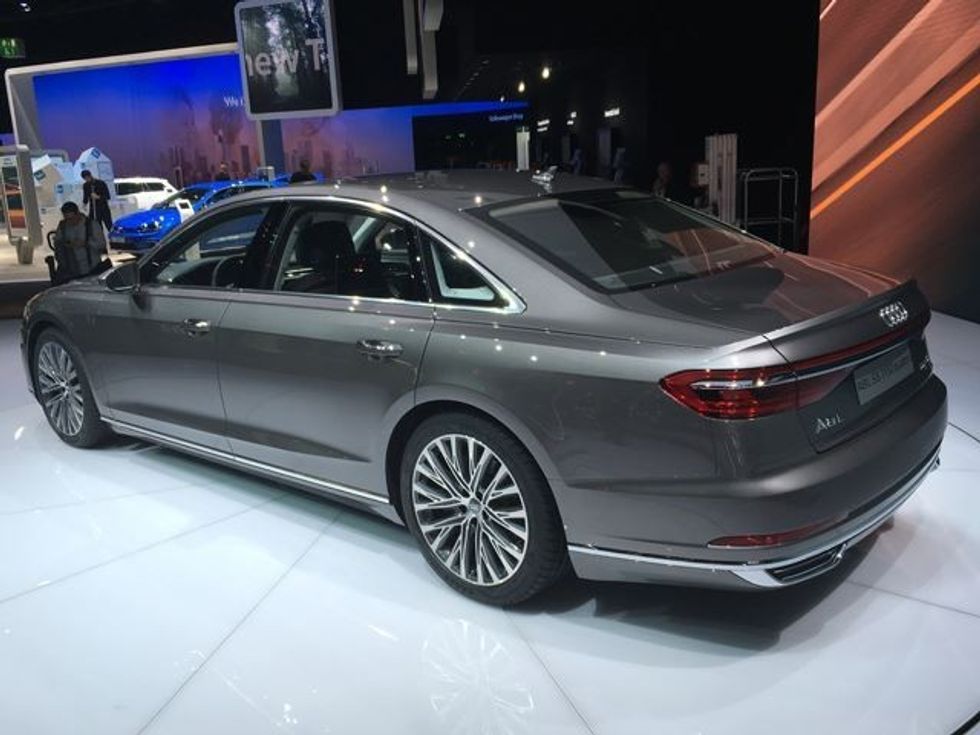 Audi A8 bëhet lider në grupin e veturave që vetëvoziten foto 3