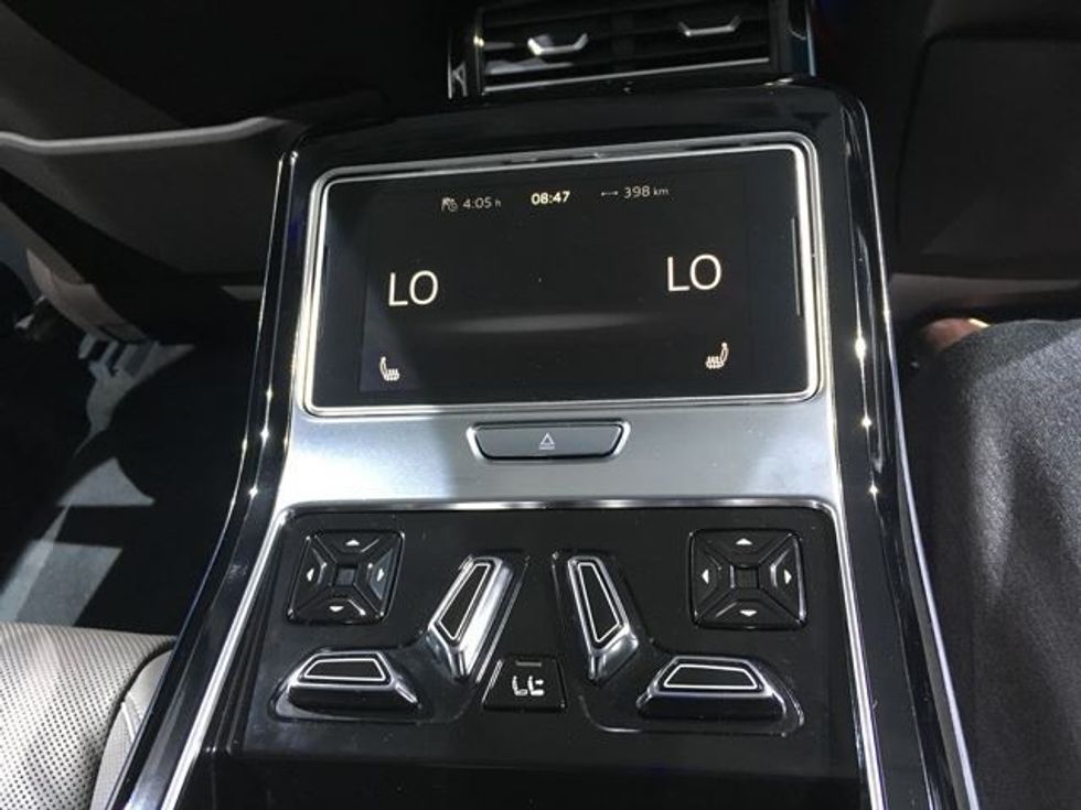 Audi A8 bëhet lider në grupin e veturave që vetëvoziten foto 9