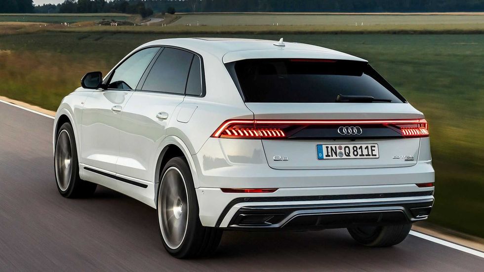 audi q8 tfsi e quattro 2020 1