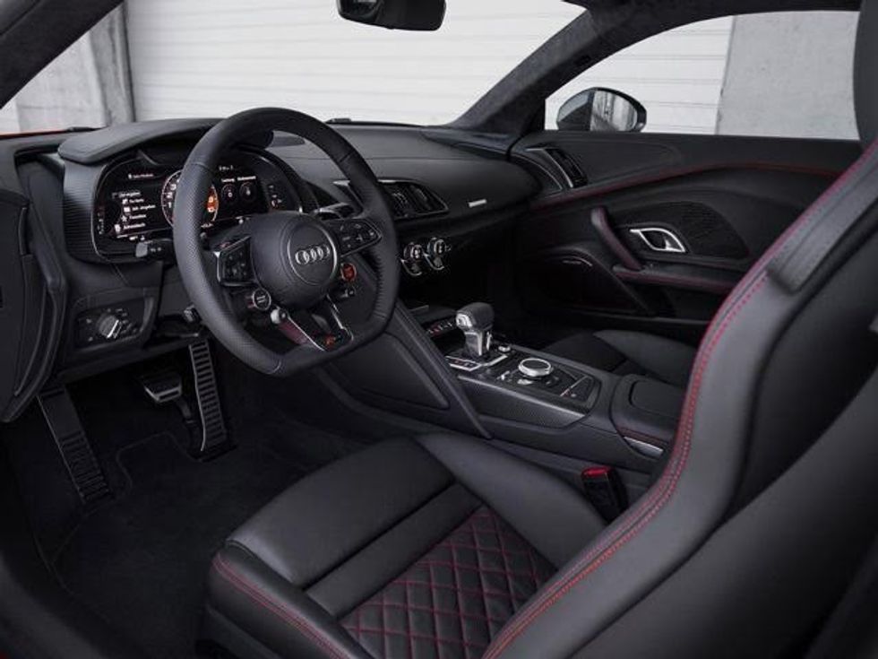 Audi R8 Plus 2