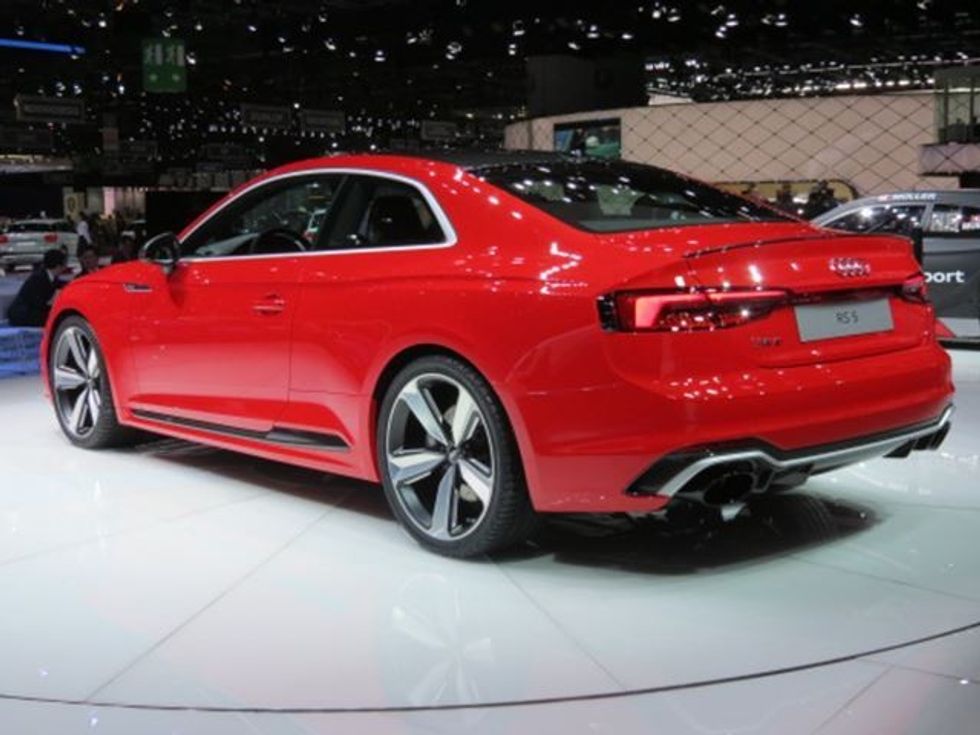 Audi sjellë kupenë me 450 kuajfuqi rivalin e BMW 4M foto 3