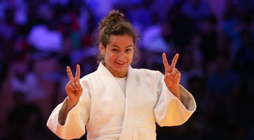 auto 20141031 AbuDhabi KELMENDI Majlinda KOS11540581681 e1550660337408