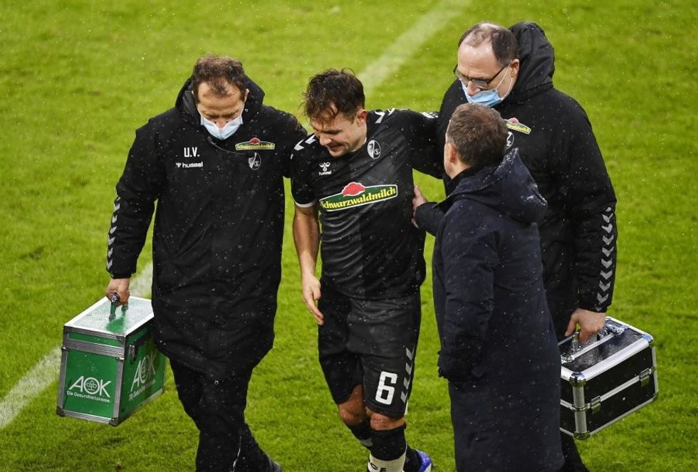 auto 2021 01 17T154539Z 122953956 UP1EH1H17S3ZF RTRMADP 3 SOCCER GERMANY BAY SCF REPORT1610901935