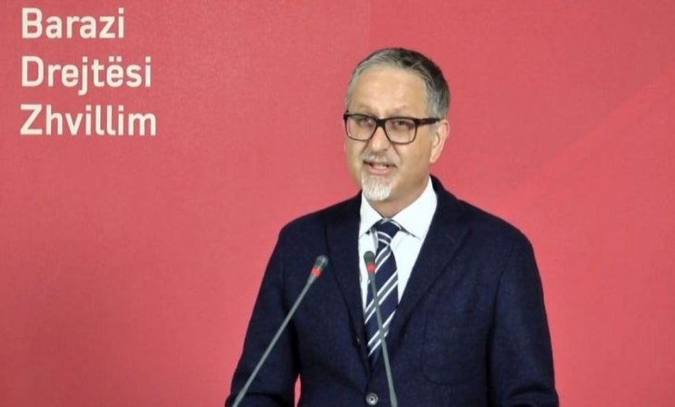 auto ARBEN VITIA1553078993 1