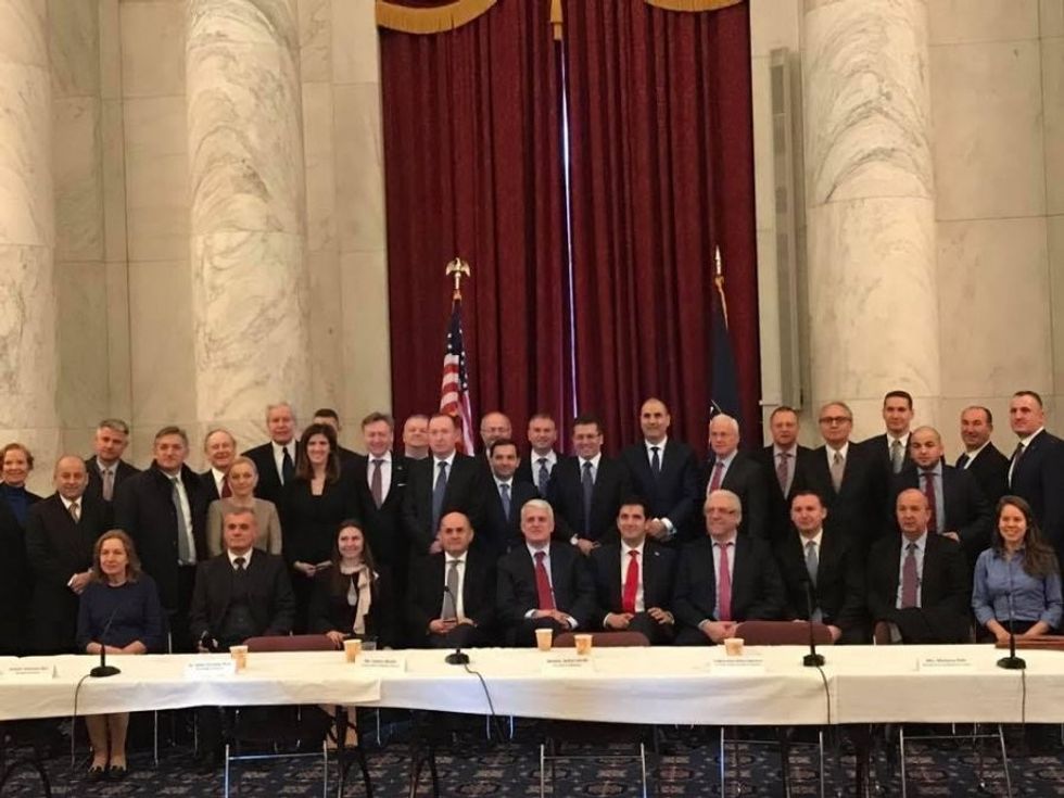 auto john ratcliffe kosova shqiperia1564472482