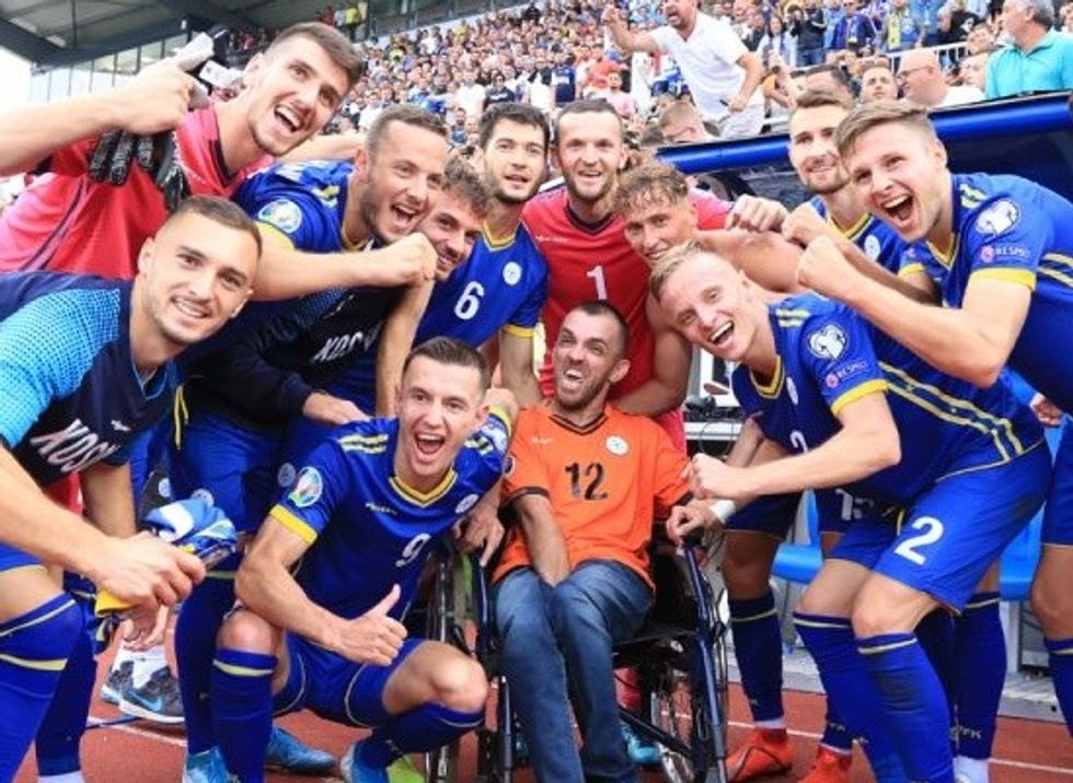 auto kosova cekia401567881624