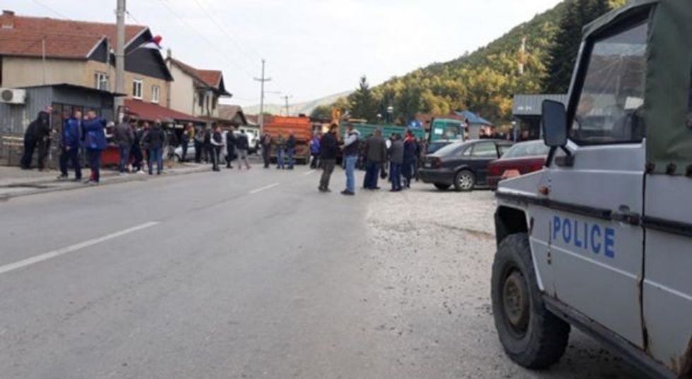 auto serbet mitrovice1538245061 1538245331 5853947