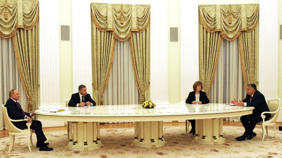 avOFtEwia4nTs5RKZAtMFeEHWAbwAFXz