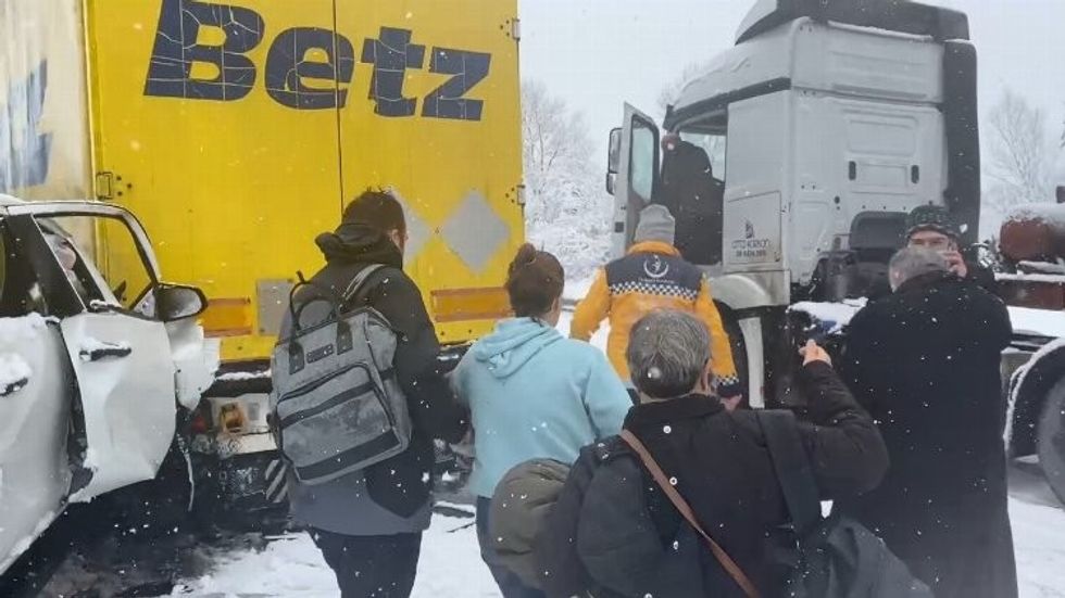 aw525252 07 1642936573 393