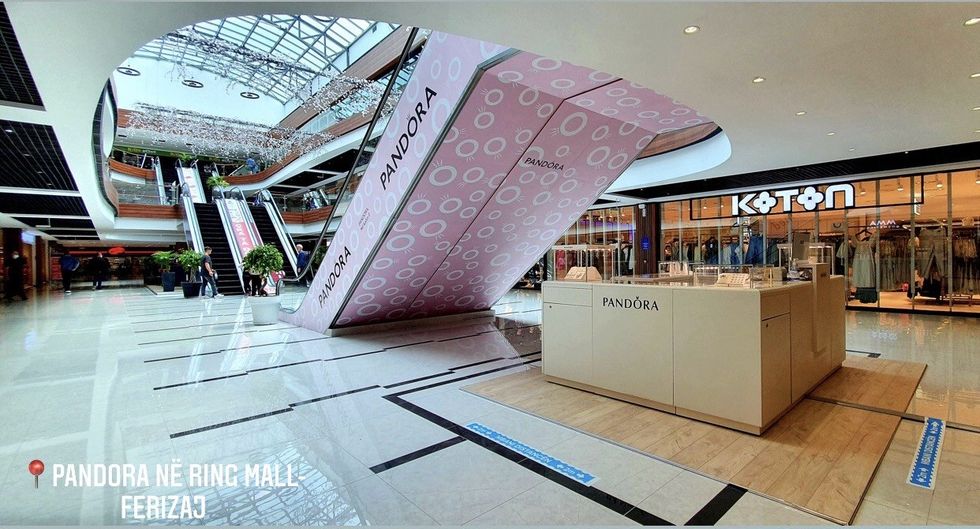 B2E35D72 99CE 40FF 8DA0 67CD3346BE8F