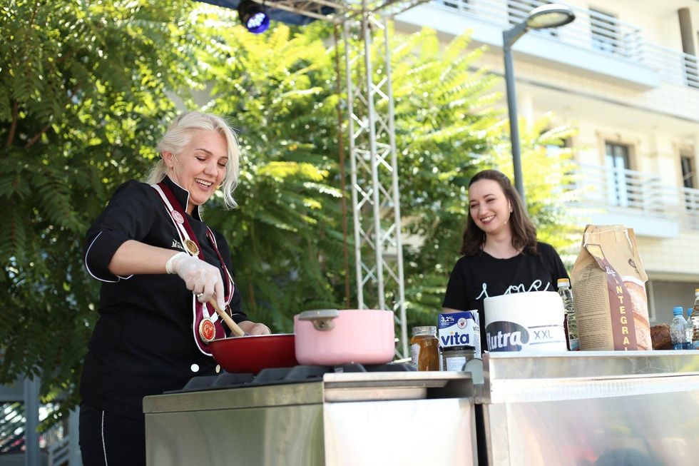 B3FE28FF B61C 4128 BA92 493D412C6529