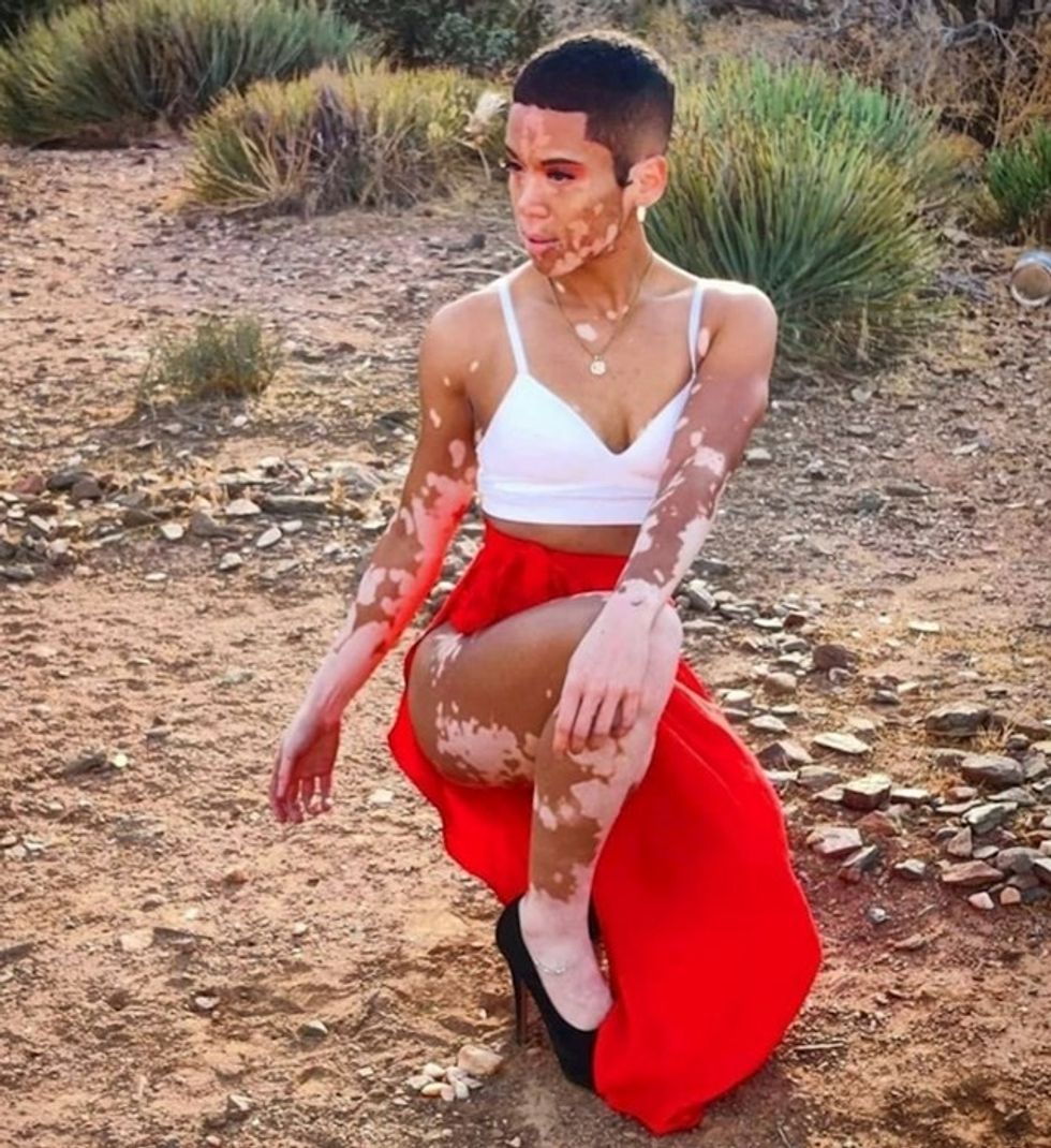 b945bc84 aad2 4302 b0b1 c6125e7a7b7c