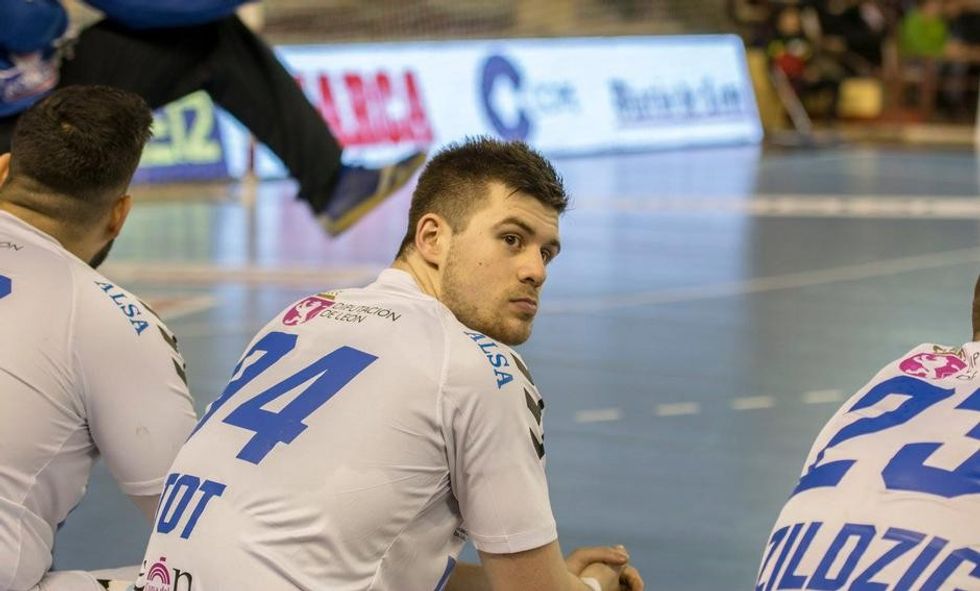 b9dc3aee610ccd4eac28