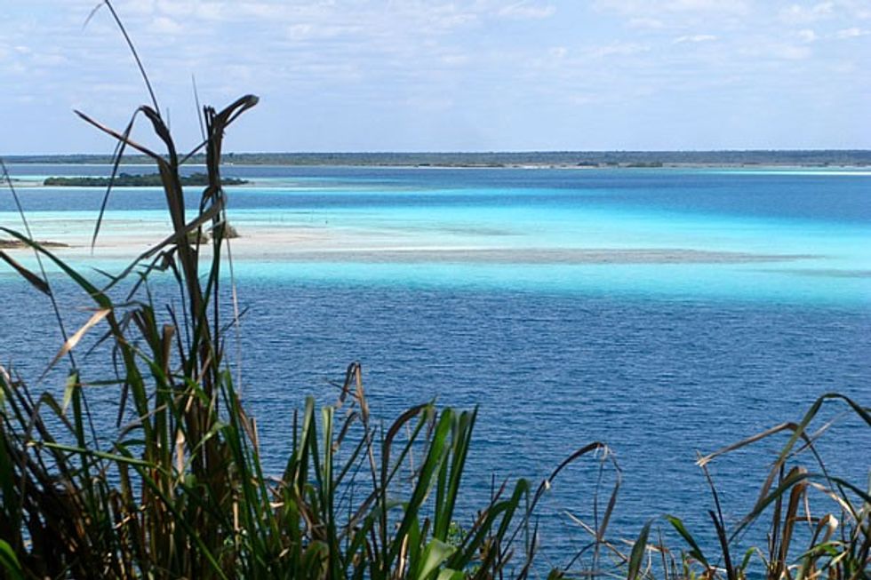 bacalar azure waters