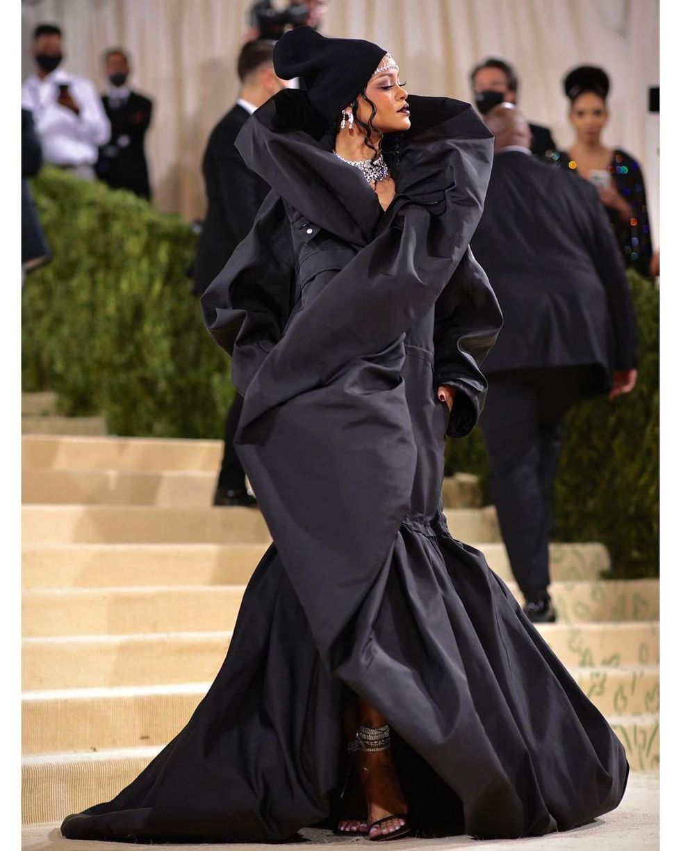 badgalriri 242137890 245540814176813 6087433213654923498 n