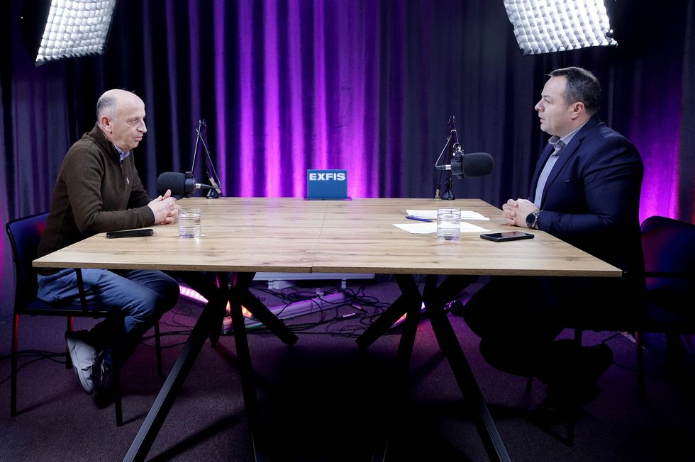 Baki Hoti nu00eb "Pu00ebrballje Podcast" me kryredaktorin e Telegrafit Muhamet Hajrullahu