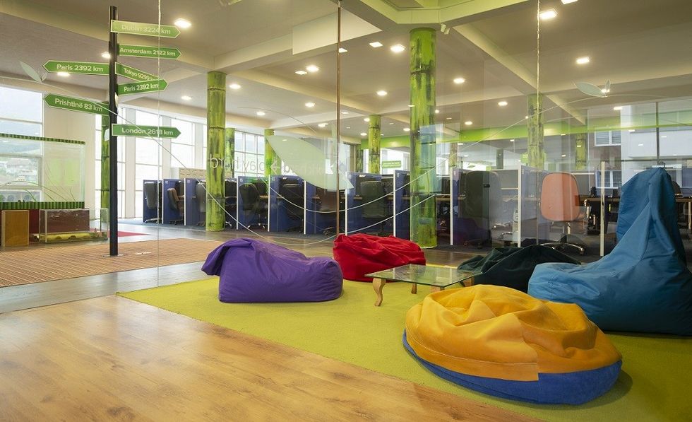 Bambus Group Zyret 2