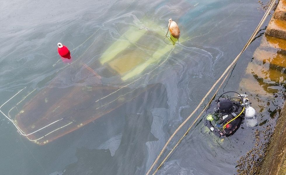 Barkën që e rinovoi për pesë vjet iu fundos sapo e vuri ne det foto 4
